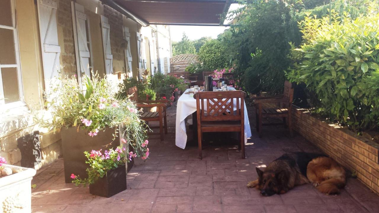 La Ferme De Saint Julien Bed & Breakfast Charleville-Mezieres Bagian luar foto